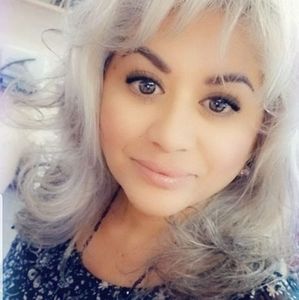 Meet your Posher, Sylvia